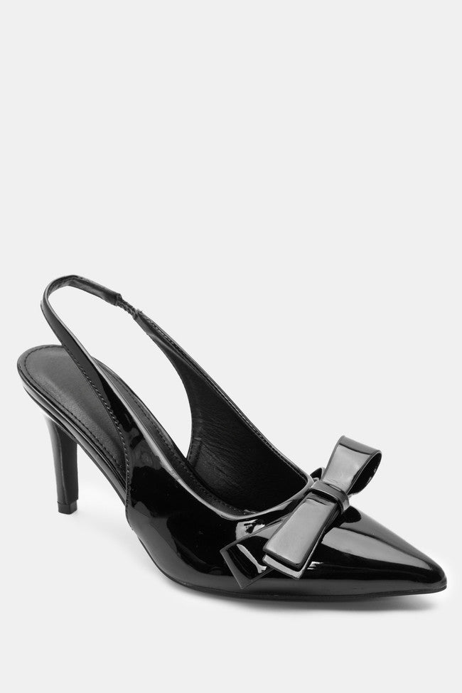 Black heels on a thin heel