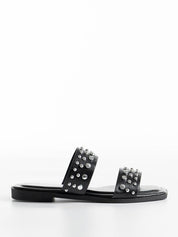Black flat slippers