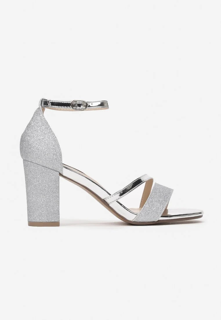 Silver sandale na blok petu