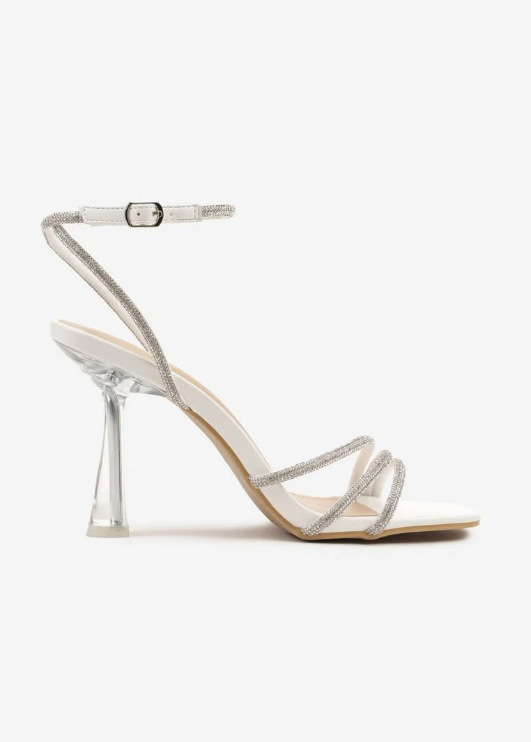 Bijele sandale na tanku petu - Cipelice