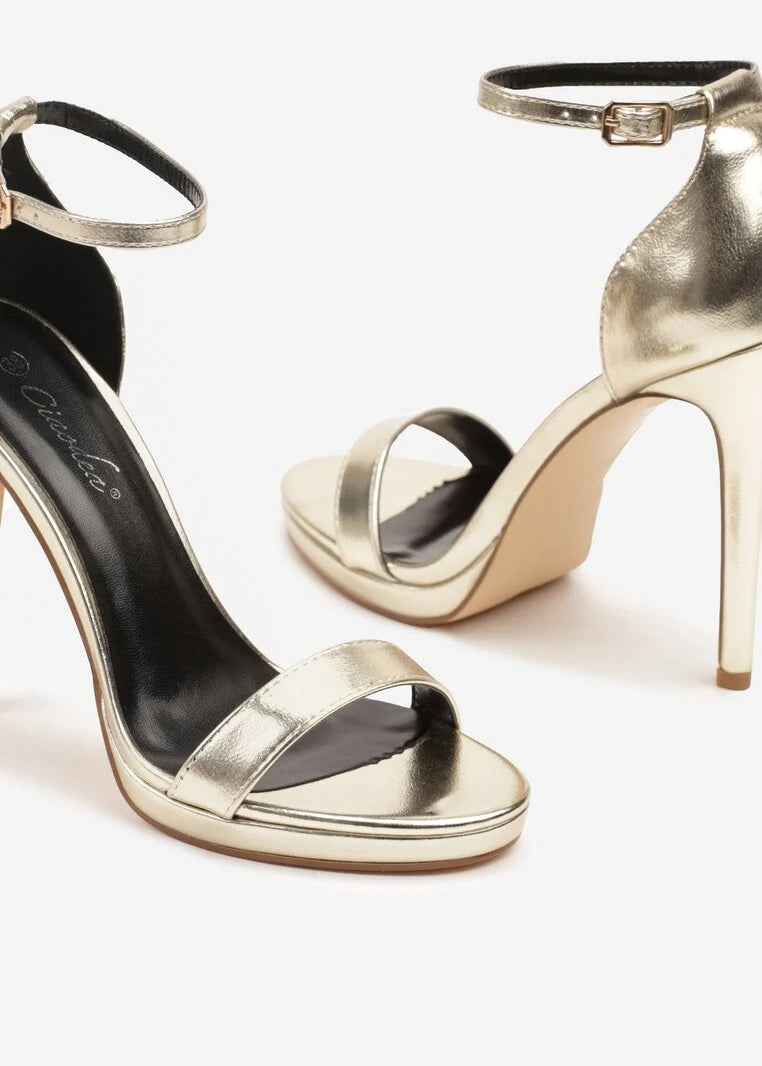 Zlatne sandale na tanku petu - Cipelice