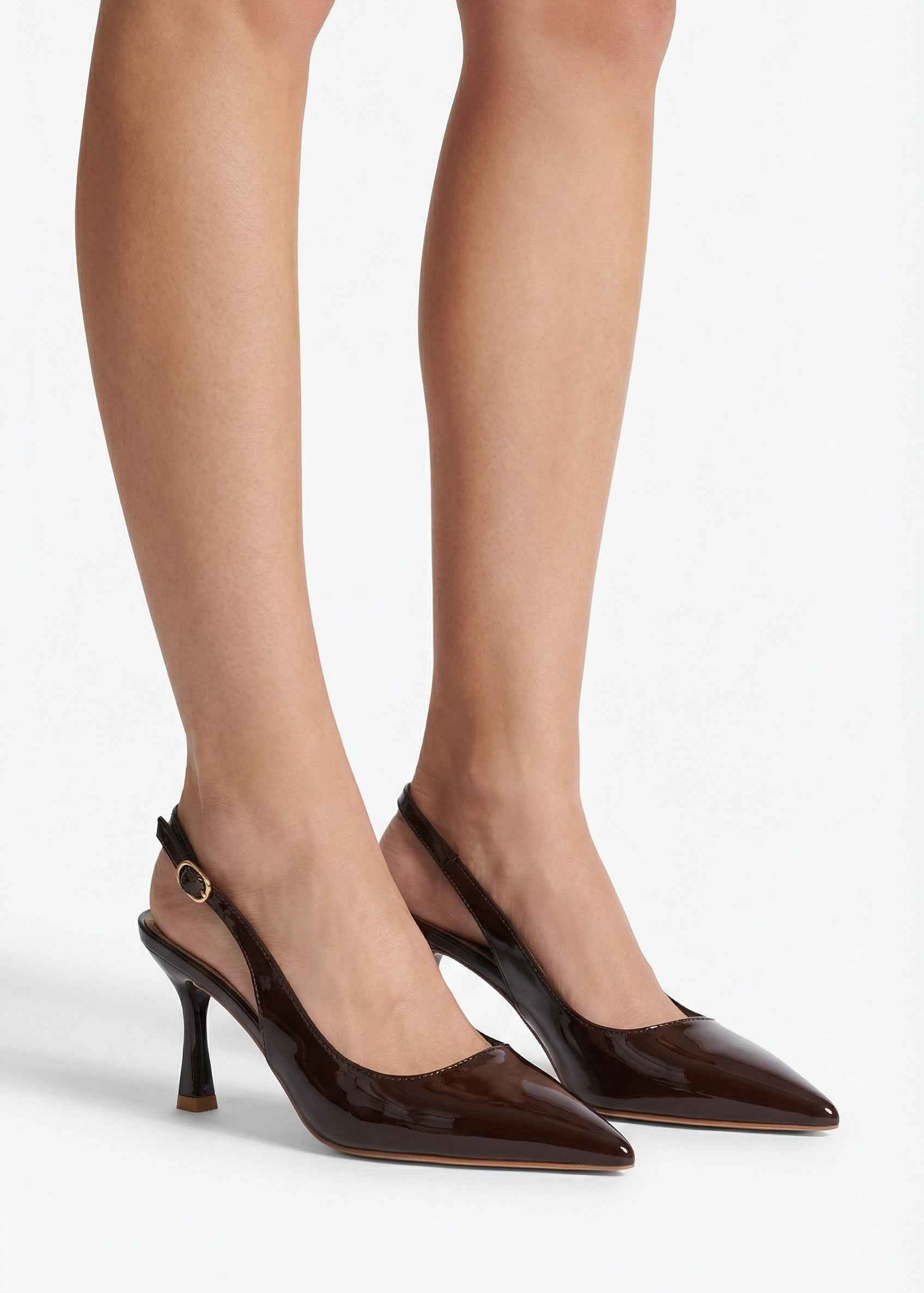 Smeđe sandale na tanku petu