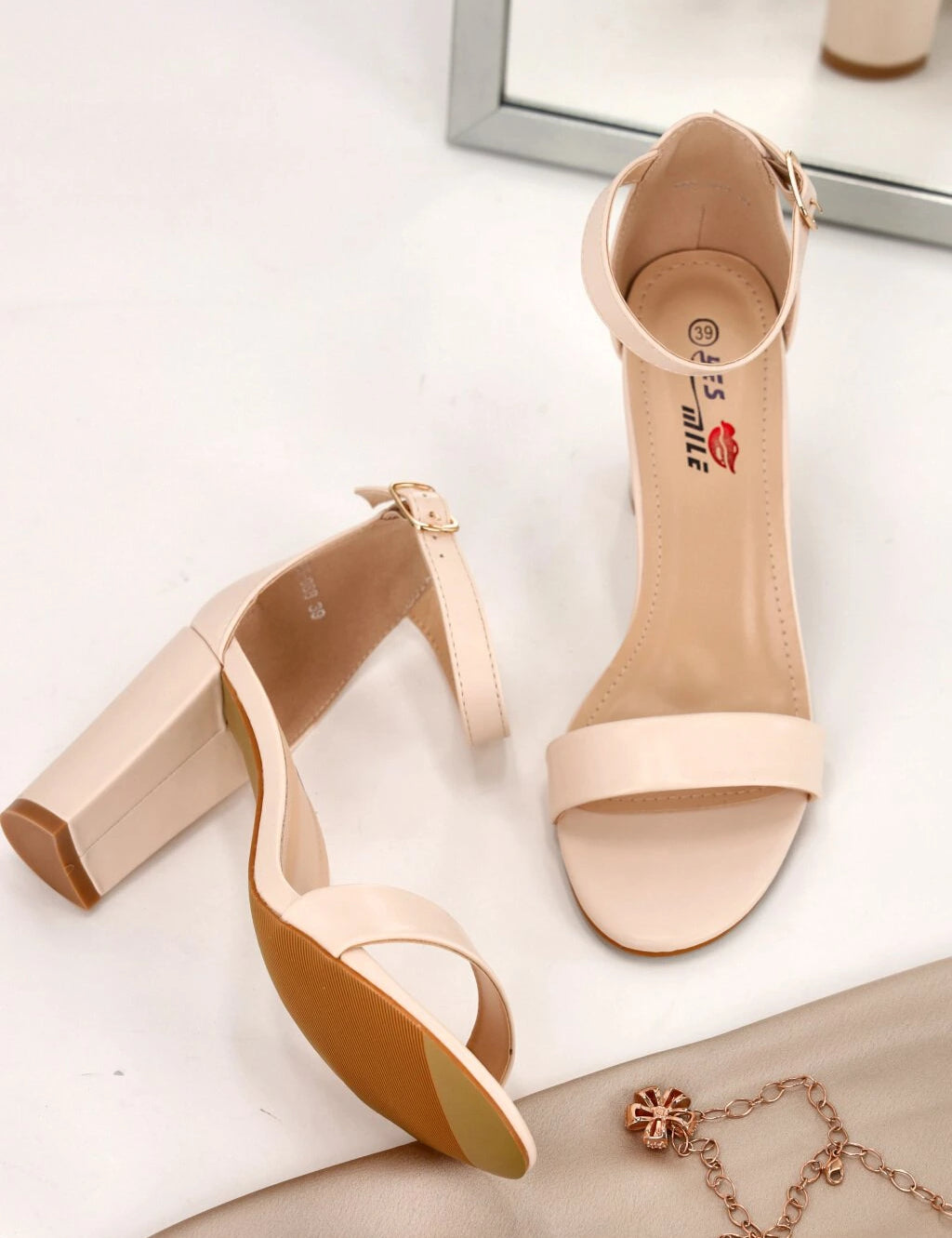 7617-2_bezove-damske-sandale-na-vysokom-podpatku-yes-988-pu-beige-8.webp