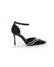 Black heels on a thin heel