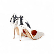 Low-heeled sandals