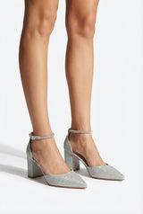 Silver salonke na blok petu