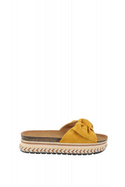 Camel flat shoes with platform