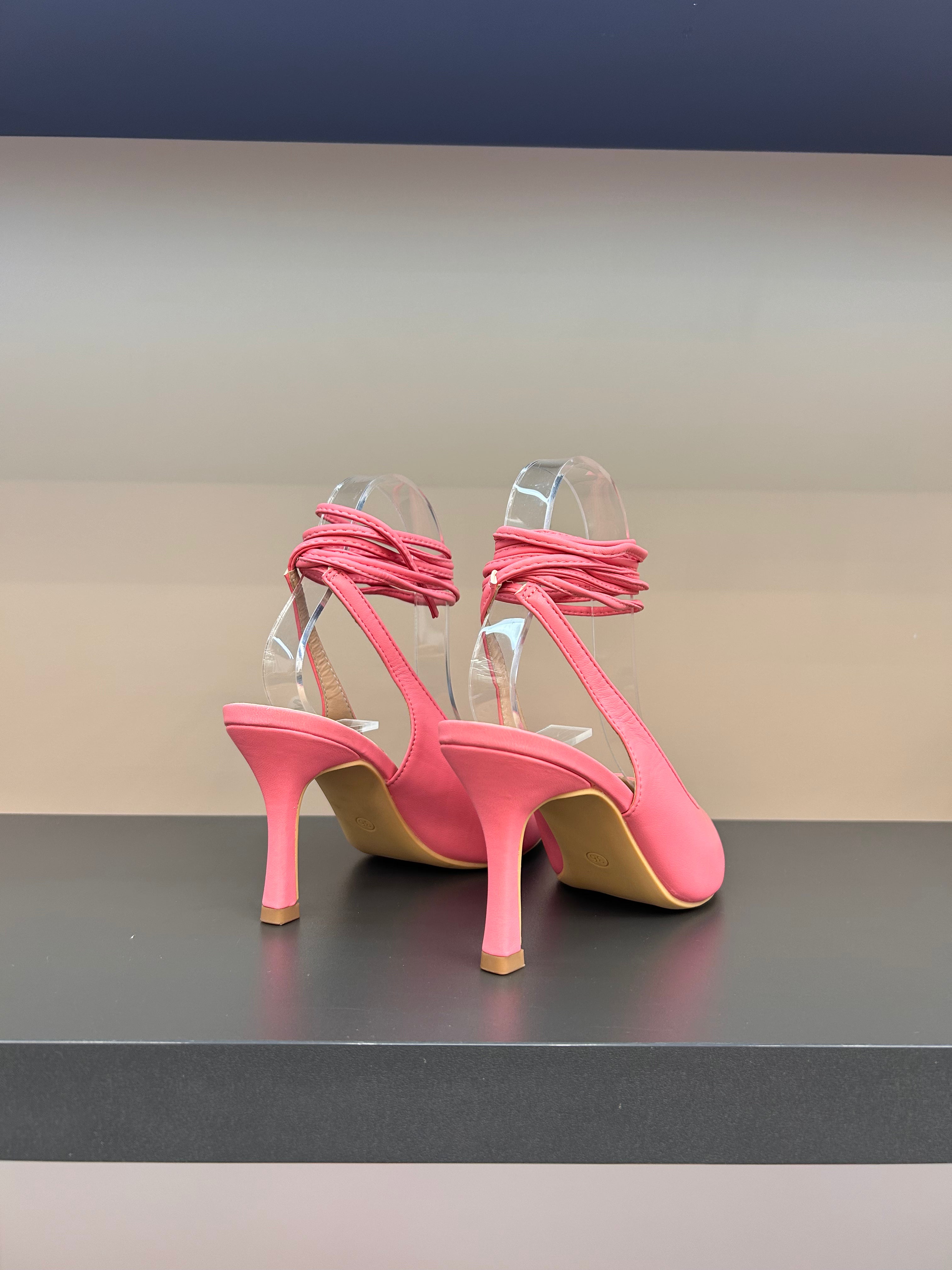 Pink štikle na tanku petu