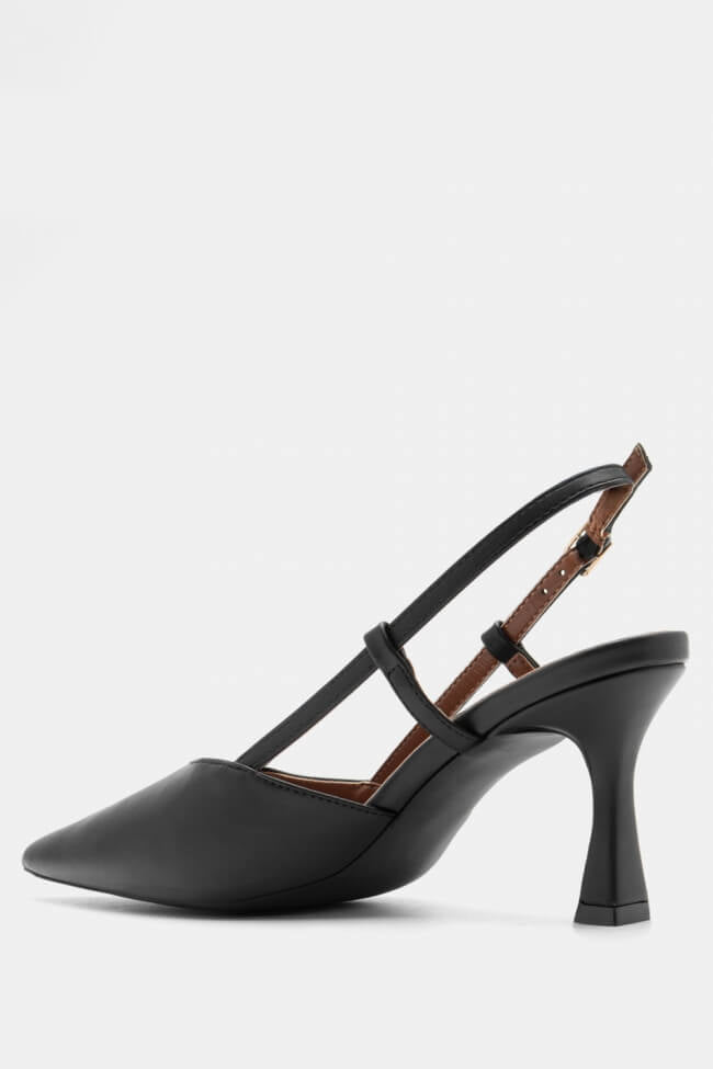 Black heels on a thin heel