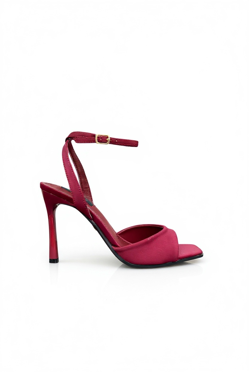 Burgundy sandals with thin heels