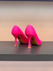 Fuchsia salonke na tanku petu