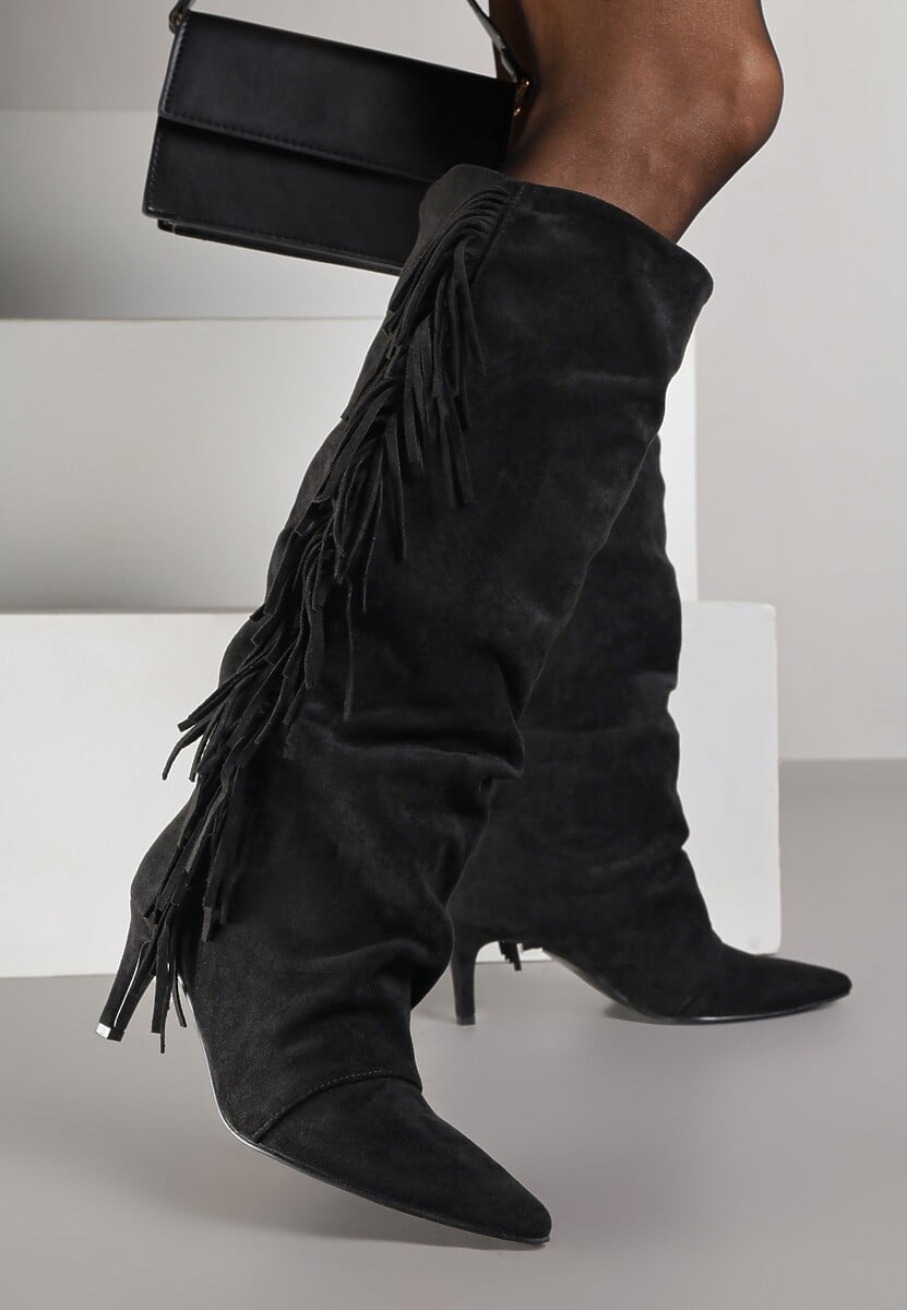 Black boots on a thin heel