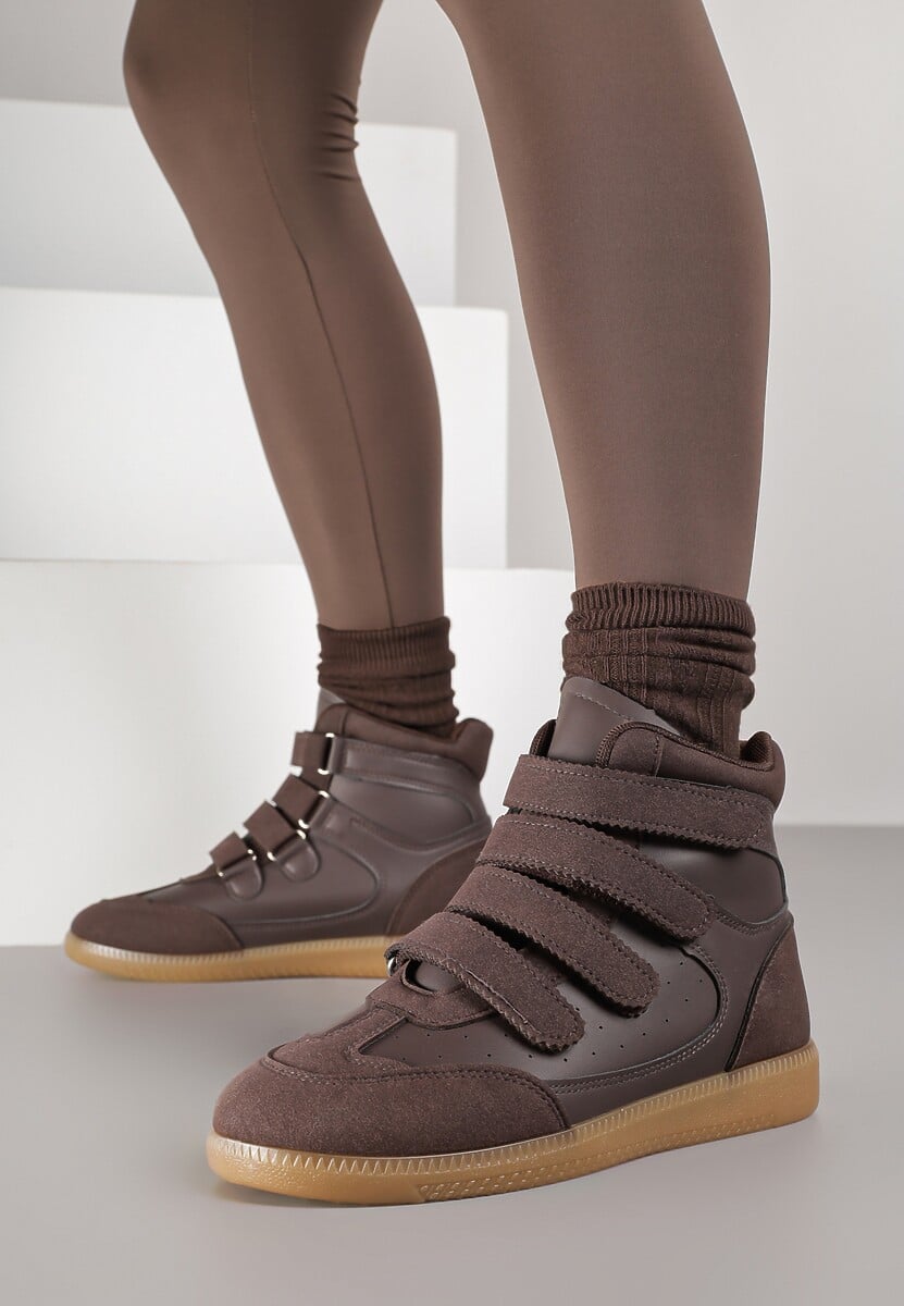 Brown sneakers with Velcro