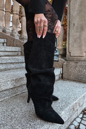 Crne brušene čizme na tanku petu