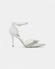 Black heels on a thin heel