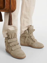 Bež kožne tenisice s čičkom