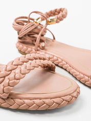 Pink ravne sandale na vezanje