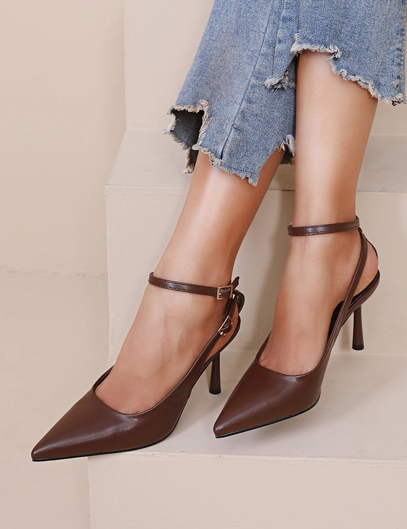 escarpin-a-bout-pointu-et-brides-9-5cm_marron-fonce_689a26a8f273a.webp
