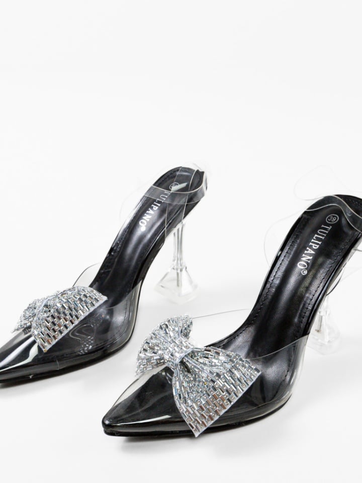 Black heels on a thin heel