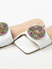 White flat slippers