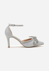 Sandals on a thin heel