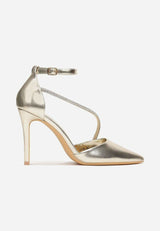 Sandals on a thin heel