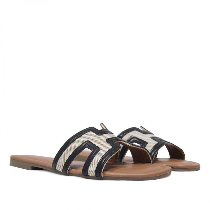 Black flat slippers