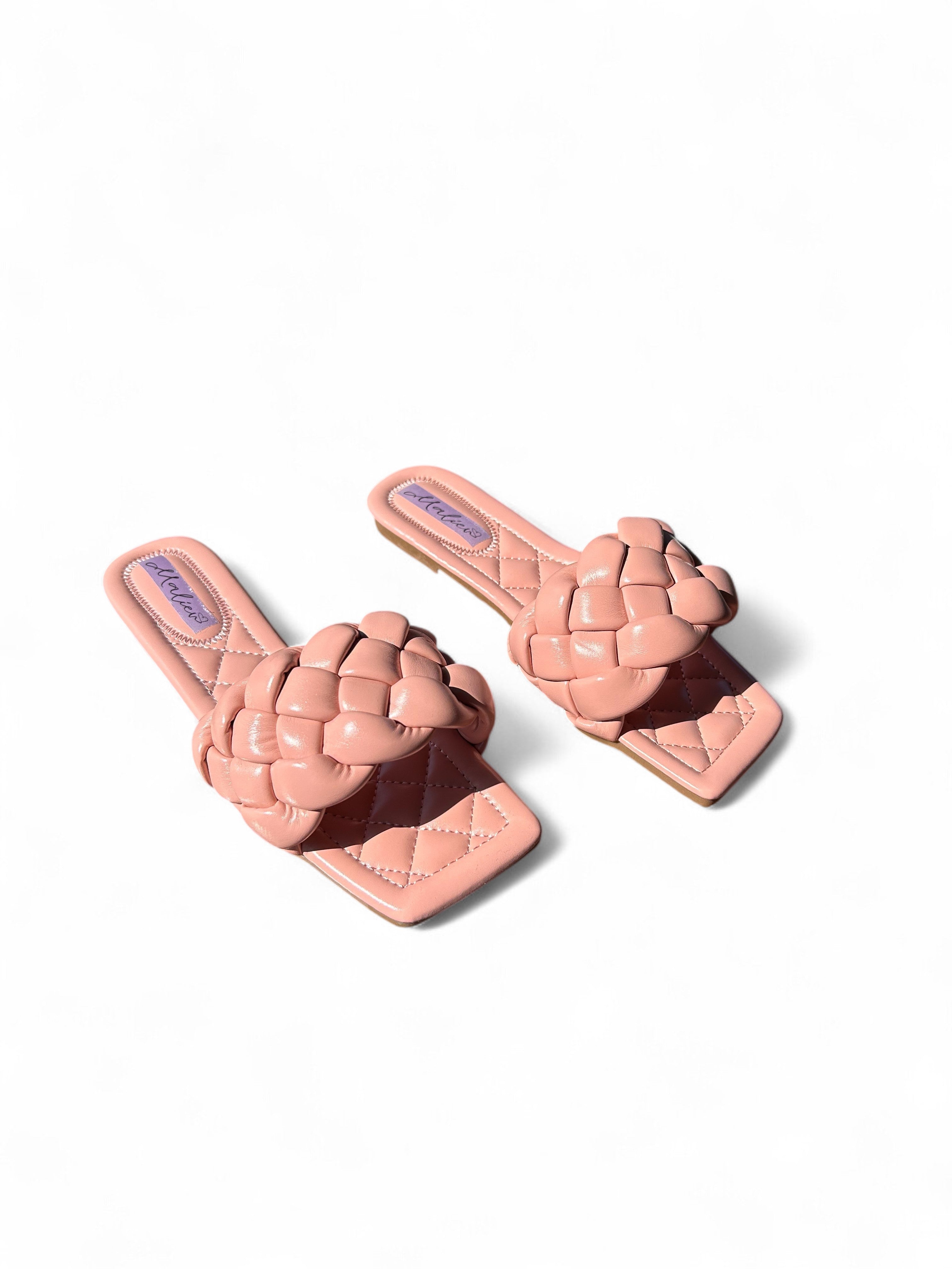 Pink ravne natikače