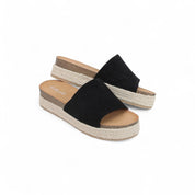 Black flat shoes with a platform