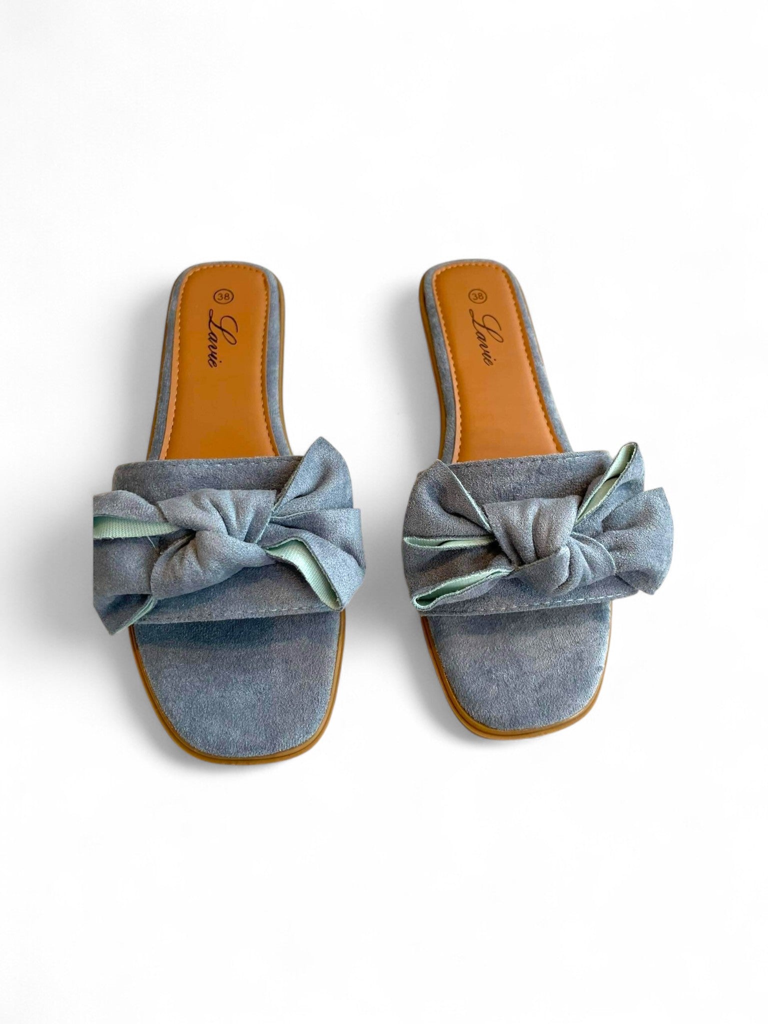 Blue flat slippers