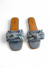 Blue flat slippers
